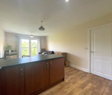 2 bedroom apartment to rent - Photo 3