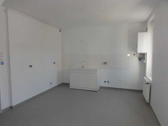 Location Appartement 2 pièces 43m² LE CREUSOT 71200 - Photo 1