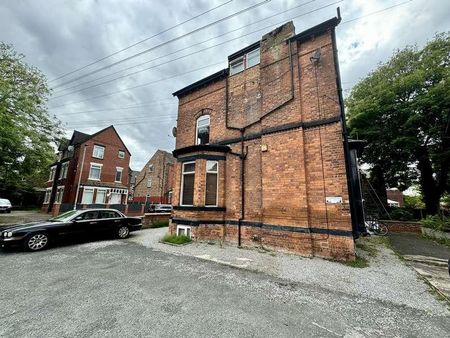 Clarendon Road, Manchester, M16 - Photo 2