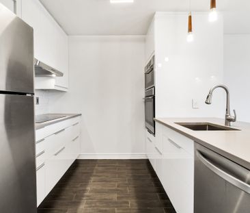 9715 Av. Radisson, #401 - Photo 5