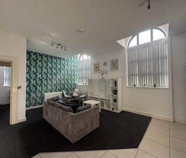 2 Bed Flat, Quay House, M5 - Photo 2