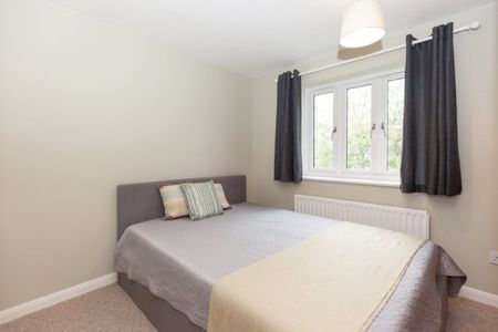 Spruce Drive, Bicester - Photo 4