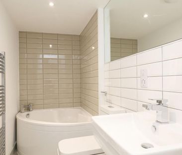 2 bedroom townhouse to rent - Photo 6