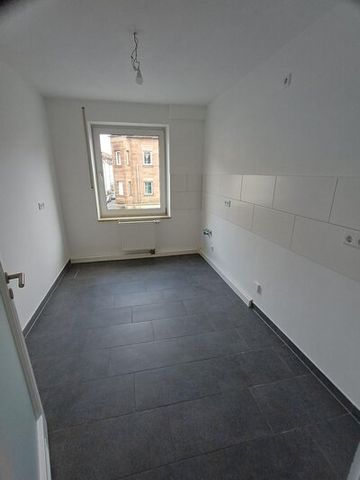 zentrale großzügige 2,5 Zimmer Wohnung - Photo 3