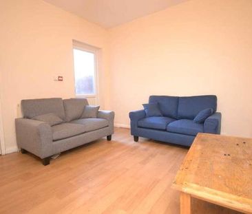 Grange Avenue, University Area, RG6 - Photo 6