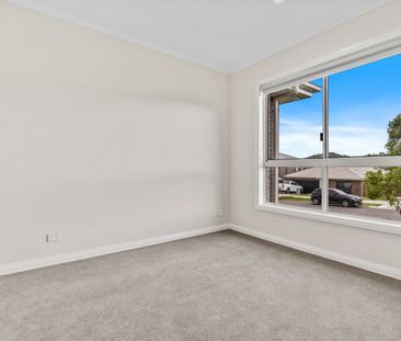 Brand new four-bedroom family home in sought-after Menangle Park - Photo 2