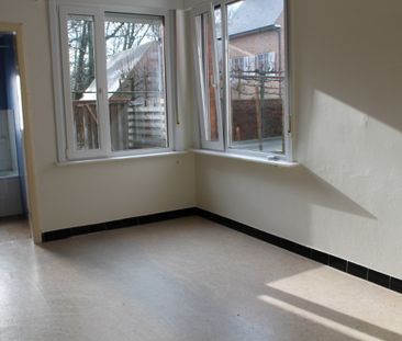 Gelijkvloers appartement in het centrum van Zwevezele! - Foto 1