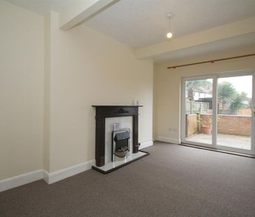 3 bedroom semi-detached house to rent - Photo 6