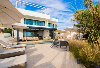 Luxury Villa for rent in Marbella Del Este, Spain