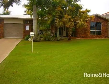 4 BEDROOM HOME BEACONSFIELD - Photo 1