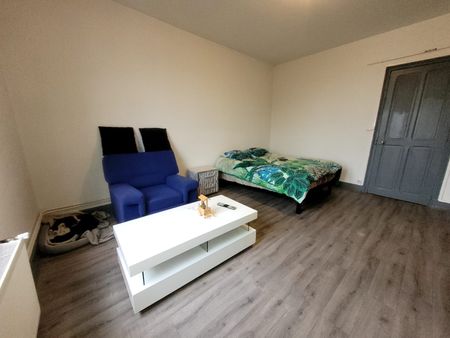 Location Appartement 3 pièces 75m² - Photo 4