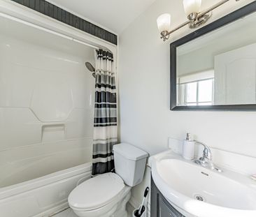 For Lease - 22 Hazelglen Court, Brampton, Ontario - Photo 6