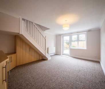 2 bedroom semi-detached house to rent - Photo 3