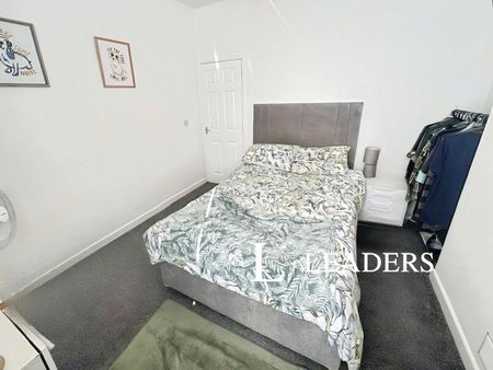 2 bedroom house to rent Lomas Street, ST4 - Photo 4