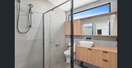 Executive inner city living - Photo 3