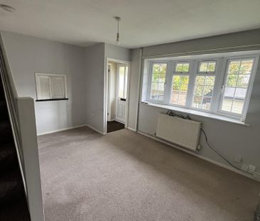 2 bedroom semi-detached house to rent - Photo 4