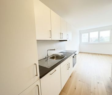 Schöne 2 Zimmer Wohnung I Balkon I unmittelbar U3 I ab 01.08. - Photo 4