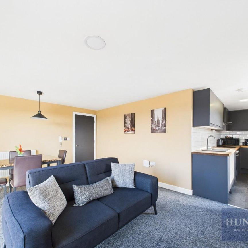 1 bedroom Flat To Let - Photo 1