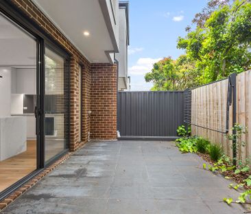 Unit 3/15 Kireep Road, Balwyn. - Photo 2