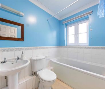 4 bedroom detached house to rent - Photo 1