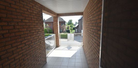 Appartement te huur in Koersel voor € 1.000 met 3 slaapkamers - Foto 2