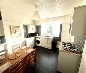 2 bedroom semi-detached house to rent - Photo 2