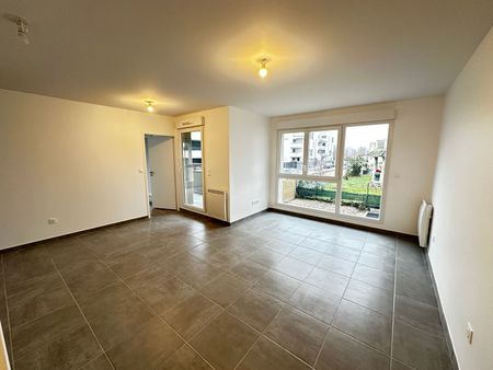 Location Appartement 3 pièces 56m² - Photo 2