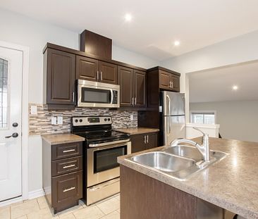 **BEAUTIFUL** 1 Bedroom unit in St. Catharines!! - Photo 4