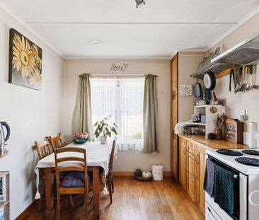 Character Home in the heart of Bethlehem! - Photo 4