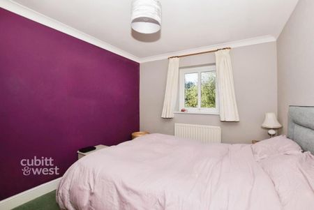 2 bedroom mews to rent - Photo 3