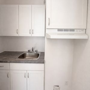 1 1/2 Tout Inclus Disponible Maintenant - Photo 2