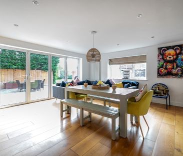 5 bedroom detached house to rent - Photo 5