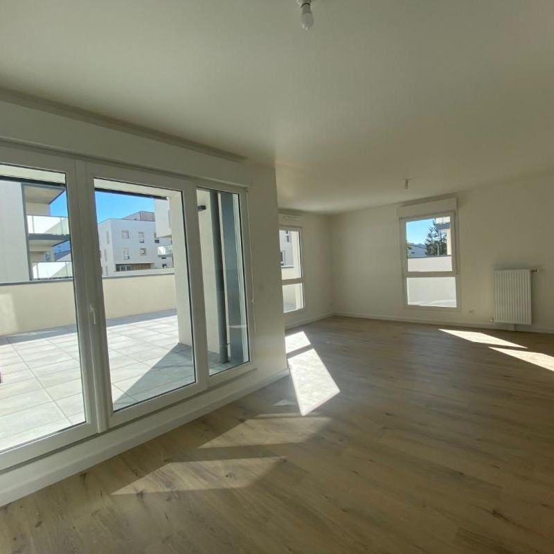 Location Appartement 3 pièces 66m² MONT ST AIGNAN 76130 - Photo 1