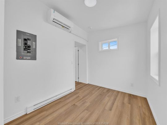 For Lease - 1657-59 DROUILLARD Road Unit# 1659-REAR, Windsor, Ontario - Photo 1