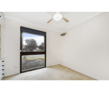 Spacious 3-Bedroom Family Home on a Corner Allotment I Brahma Lodge - Photo 6