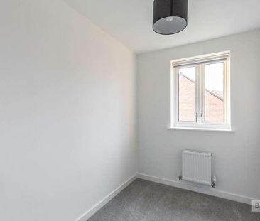 Mostyn Street, Wellingborough, Northants, NN8 - Photo 5