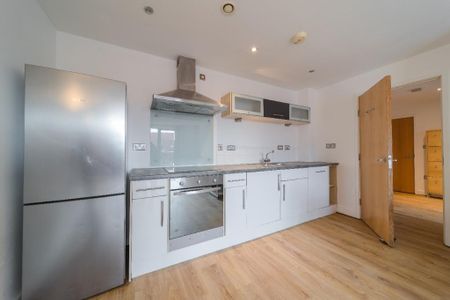 2 bedroom flat to rent - Photo 5