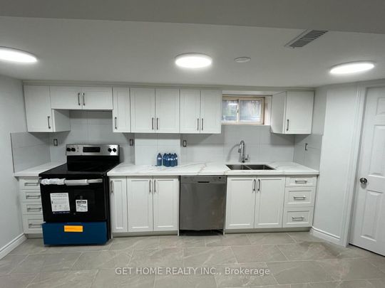 For Lease - 116 Southlawn Avenue Unit# #Bsmt, Oshawa, Ontario - Photo 1