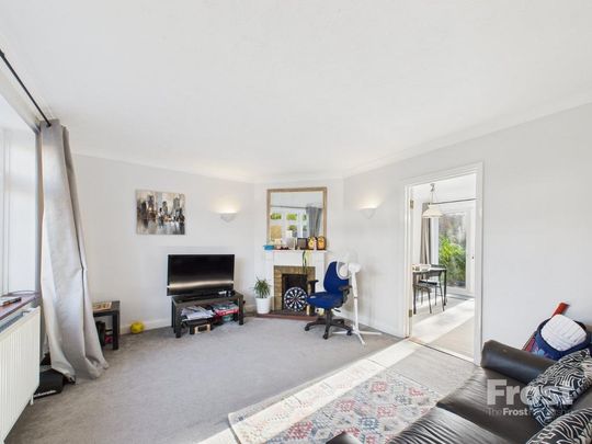 3 bedroom semi-detached house to rent - Photo 1