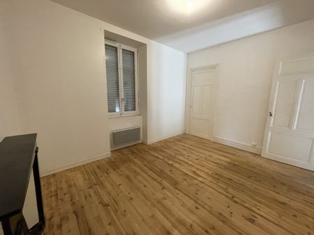 Location Maison 5 pièces 110m² ST PIERRE DE BOEUF 42520 - Photo 4