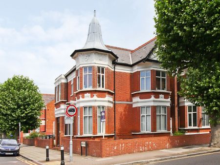 Heber Road, NW2, London - Photo 3