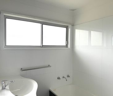 Family Home in the Heart of Cardiff South - Photo 4