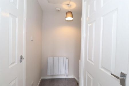 1 bedroom mews to rent - Photo 2