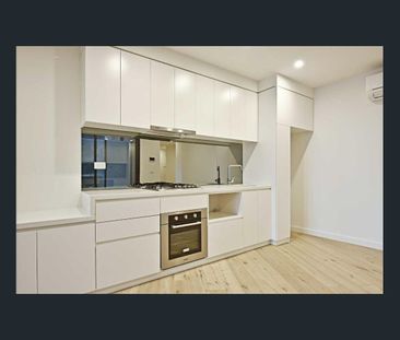 Immediate style with an amazing outlook! - Photo 4