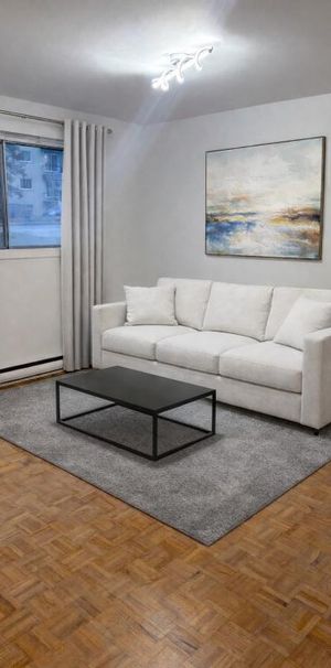 Laval des rapides 3 1/2 métro Concorde - Photo 1