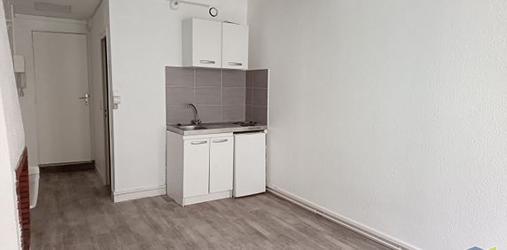 Location Appartement 1 pièce 19m² - Photo 2