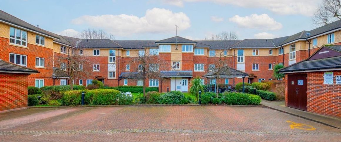 Grasgarth Close, W3, London - Photo 1