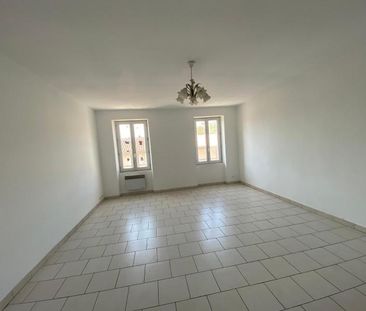 Location Appartement 3 pièces 79m² ST MAXIMIN LA STE BAUME 83470 - Photo 4