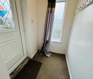 2 bedroom semi-detached house to rent - Photo 4