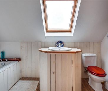 4 bedroom semi-detached house to rent - Photo 5